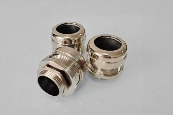 ѡ���ˮ���½�ͷ�İ˴�ƽ���